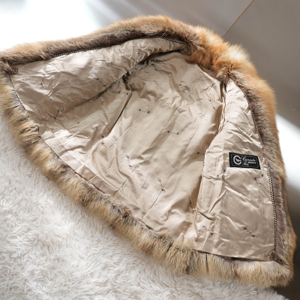 Golden Island Fox Fur Coat Very Soft and Fluffy - Genuine Vintage Fur From Japan