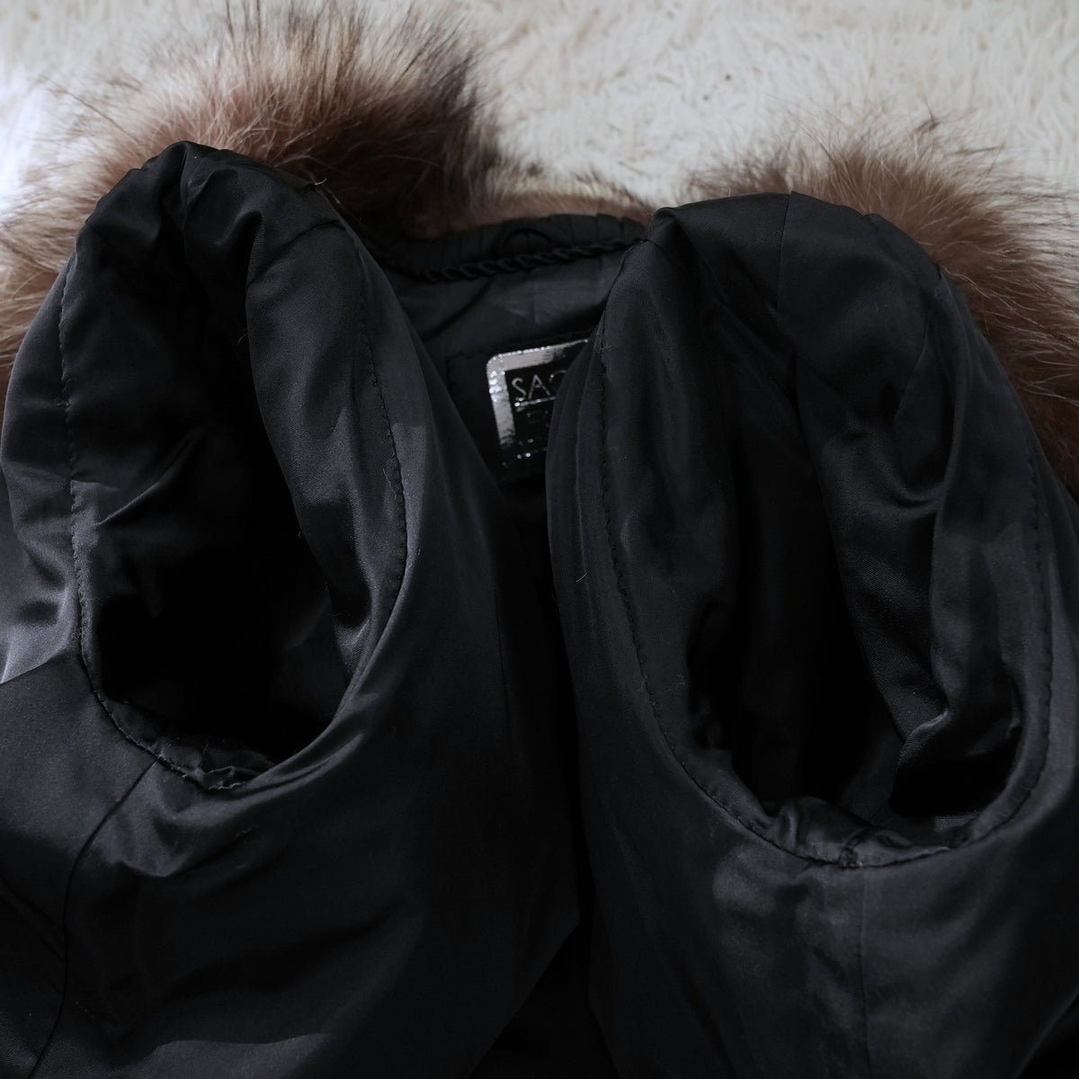Silver Fox Fur Semi Long Coat - Genuine Vintage Fur From Japan