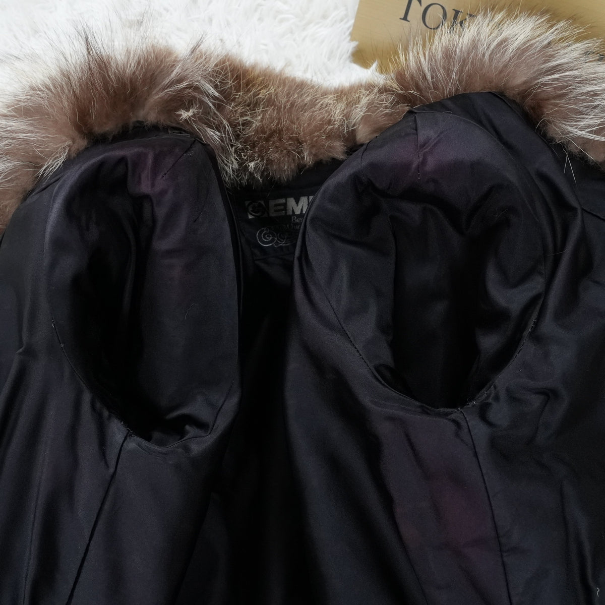 Silver Fox Fur Coat EMBA - Genuine Vintage Fur From Japan