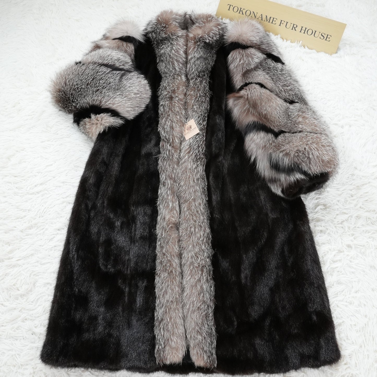 Dark Mink and Silver Fox Design Long Coat SAGA - Genuine Vintage Fur From Japan