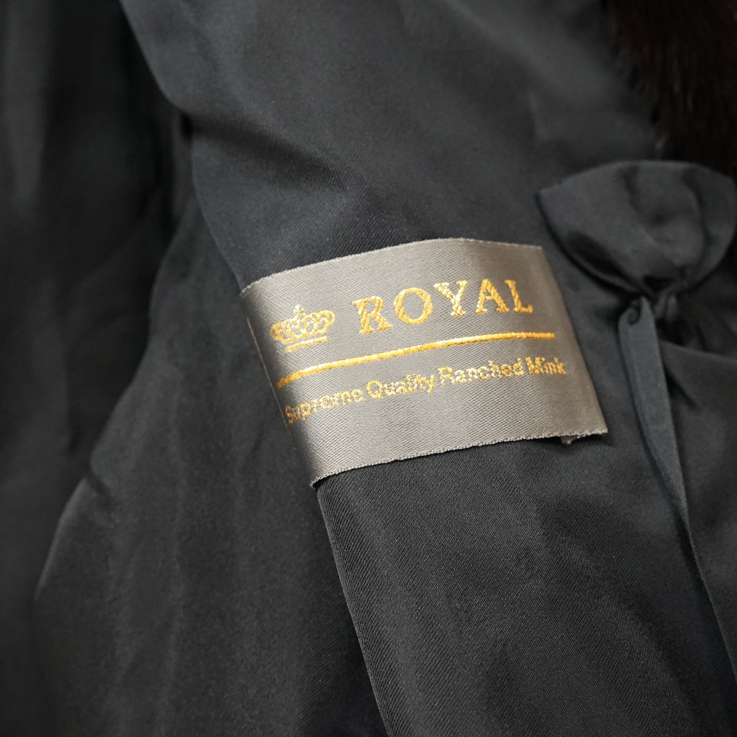 ROYAL SAGA MINK Fur Coat - Genuine Vintage Fur From Japan