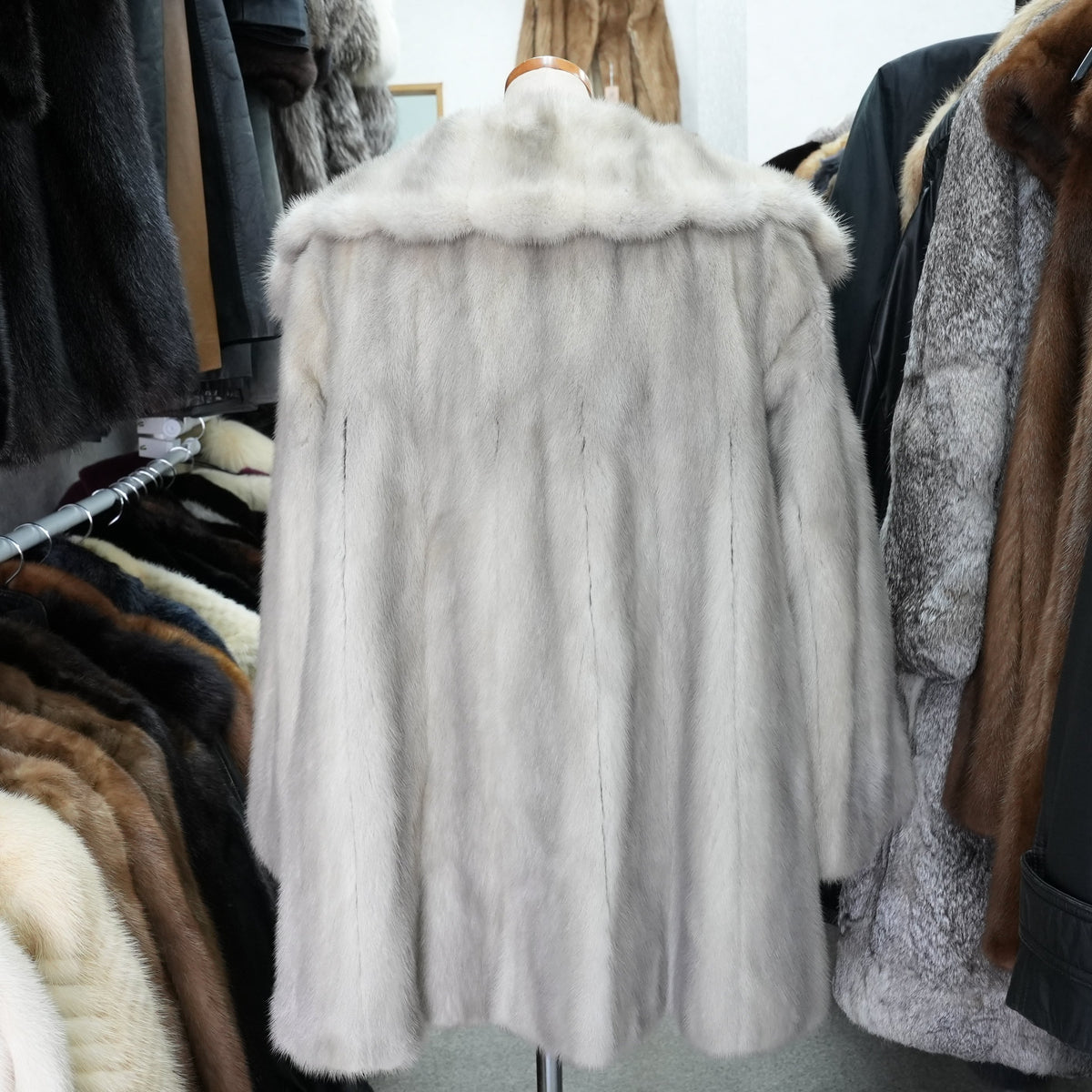 Sapphire Mink Big collar Coat - Genuine Vintage Fur From Japan