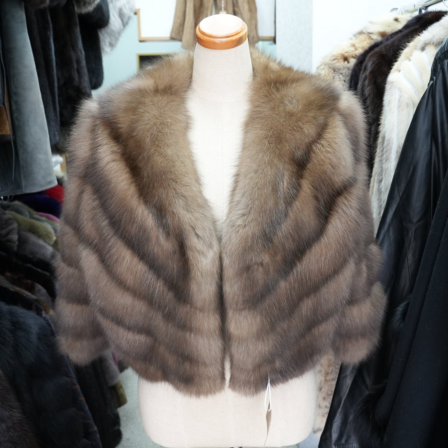 SOBOL Silvery Russian Sable Fur cropd Jacket - Genuine Vintage Fur From Japan