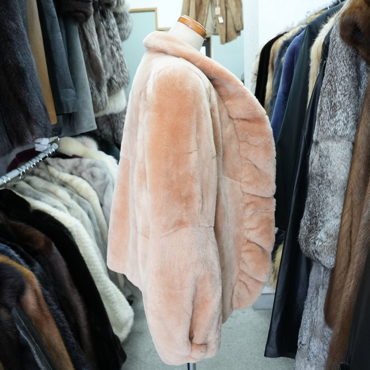 Pink Beige Dyed Nutria Fur crop Jacket - Genuine Vintage Fur From Japan