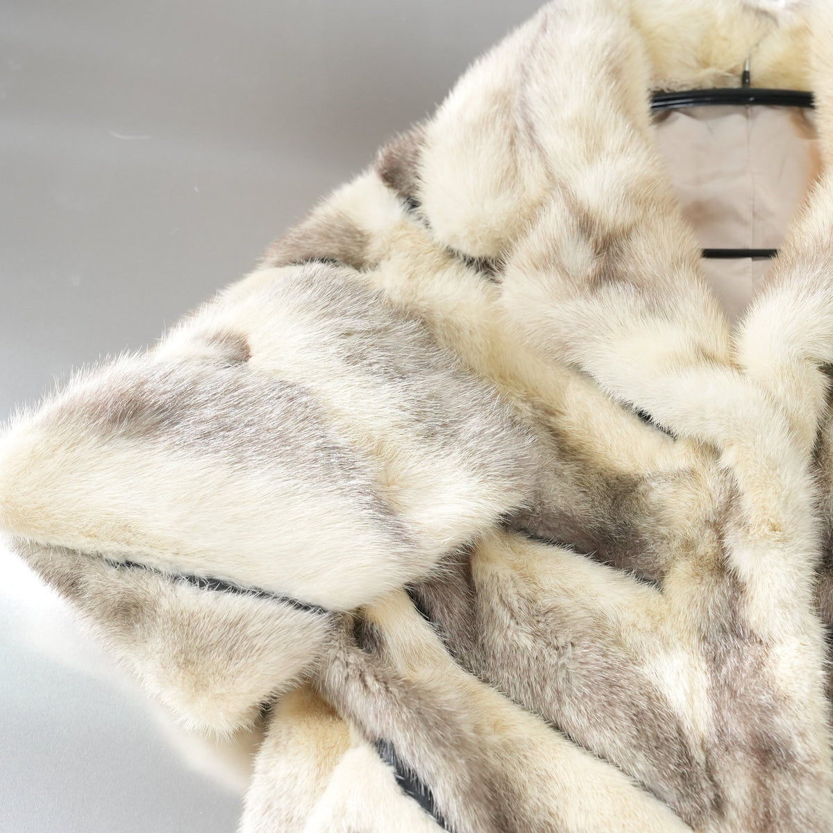 Cross Mink Fur Design Coat - Genuine Vintage Fur From Japan