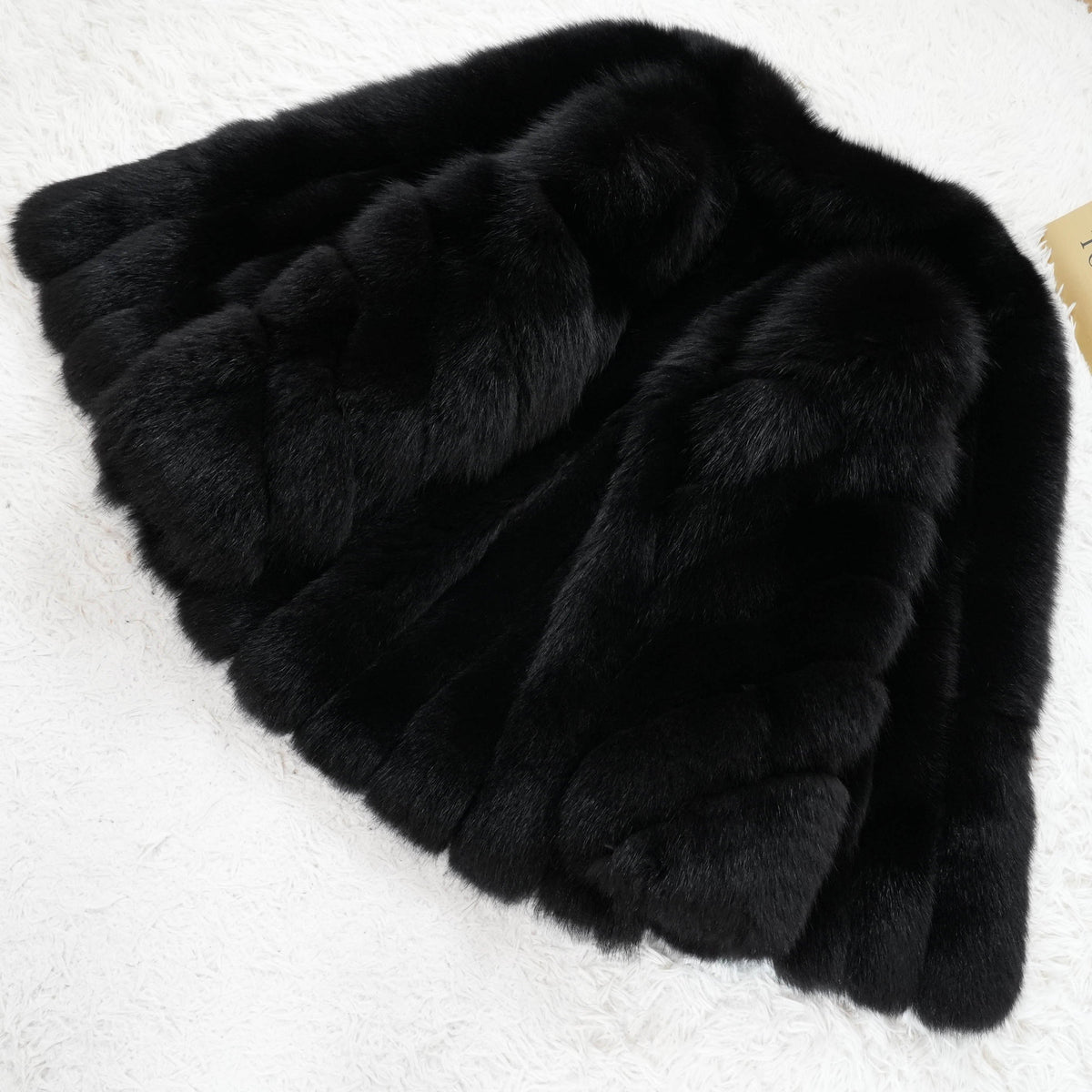 Black Dyed SAGA ROYAL FOX Coat Soft and Fluffy - Genuine Vintage Fur From Japan