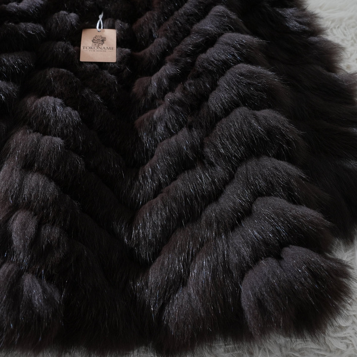 Dark Brown Dyed chevron Design Fox Fur Coat - Genuine Vintage Fur From Japan