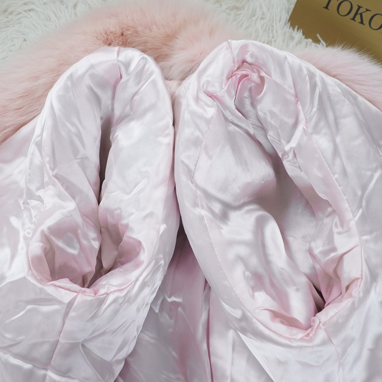 Pink Dyed SAGA ROYAL FOX Coat Soft and Fluffy - Genuine Vintage Fur From Japan