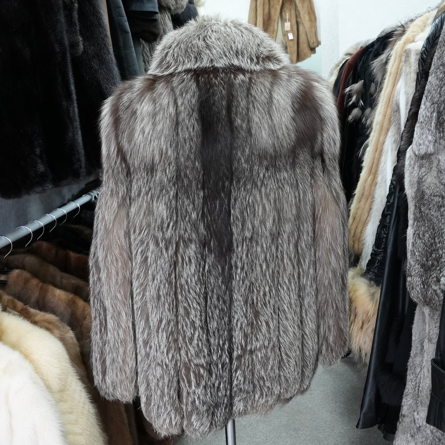 Siler Fox Fur Coat ROTINY - Genuine Vintage Fur From Japan