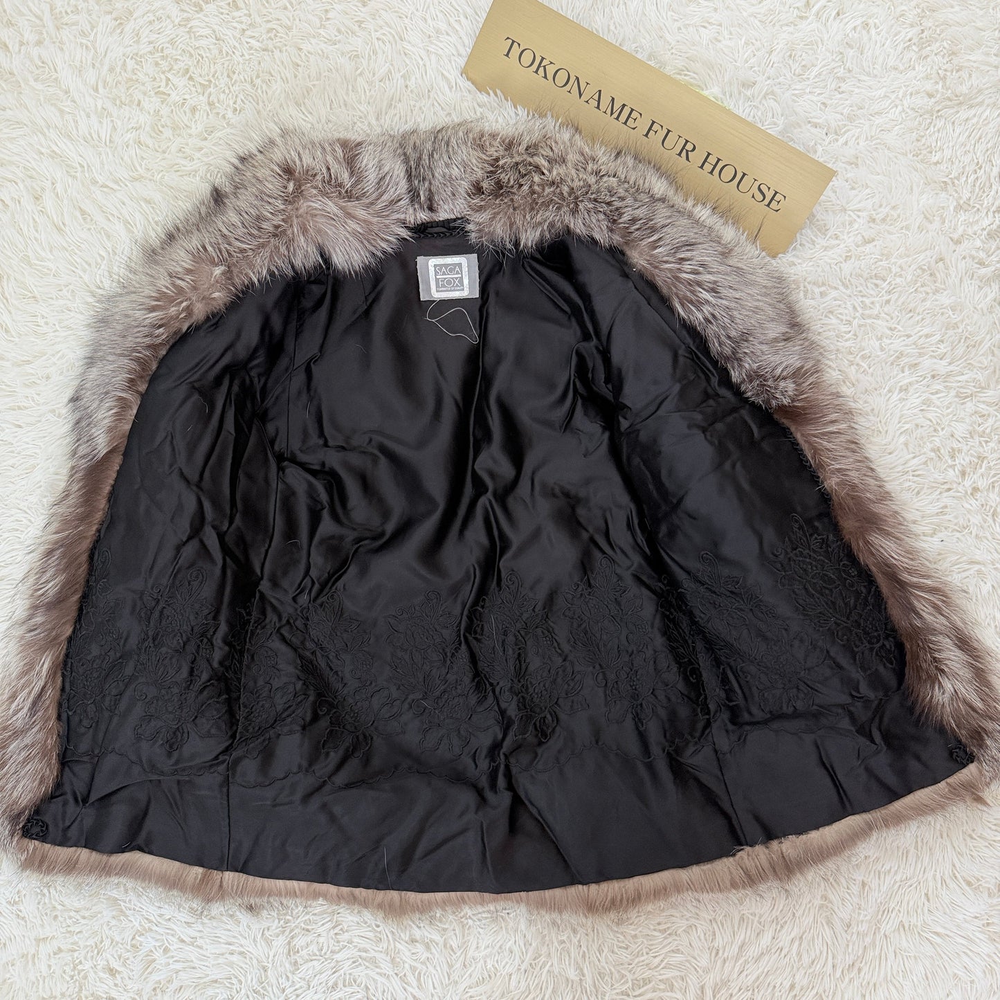 Silver Fox Coat - SAGA FOX Fluffy Genuine Vintage Fur Japan