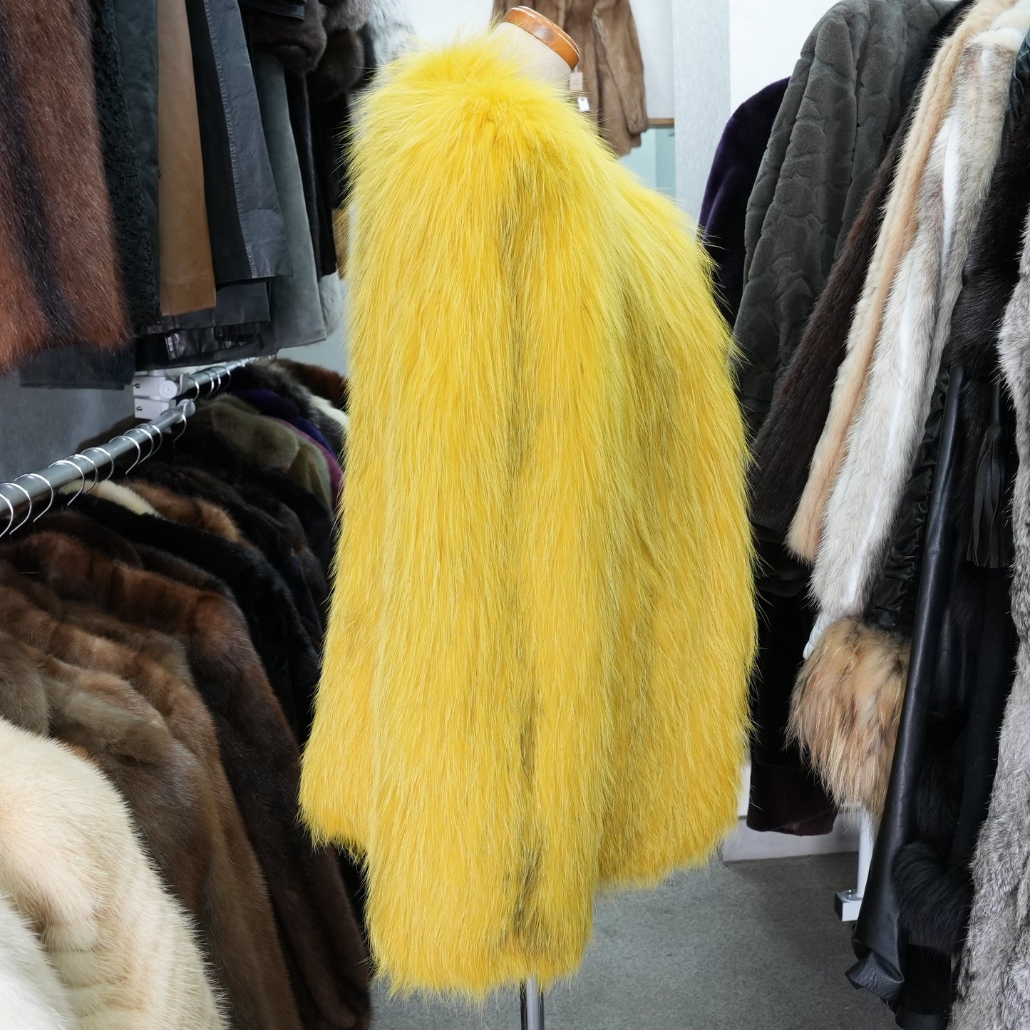 Yarn Fox Yellow Dyed Jacket - Genuine Vintage Fur From Japan