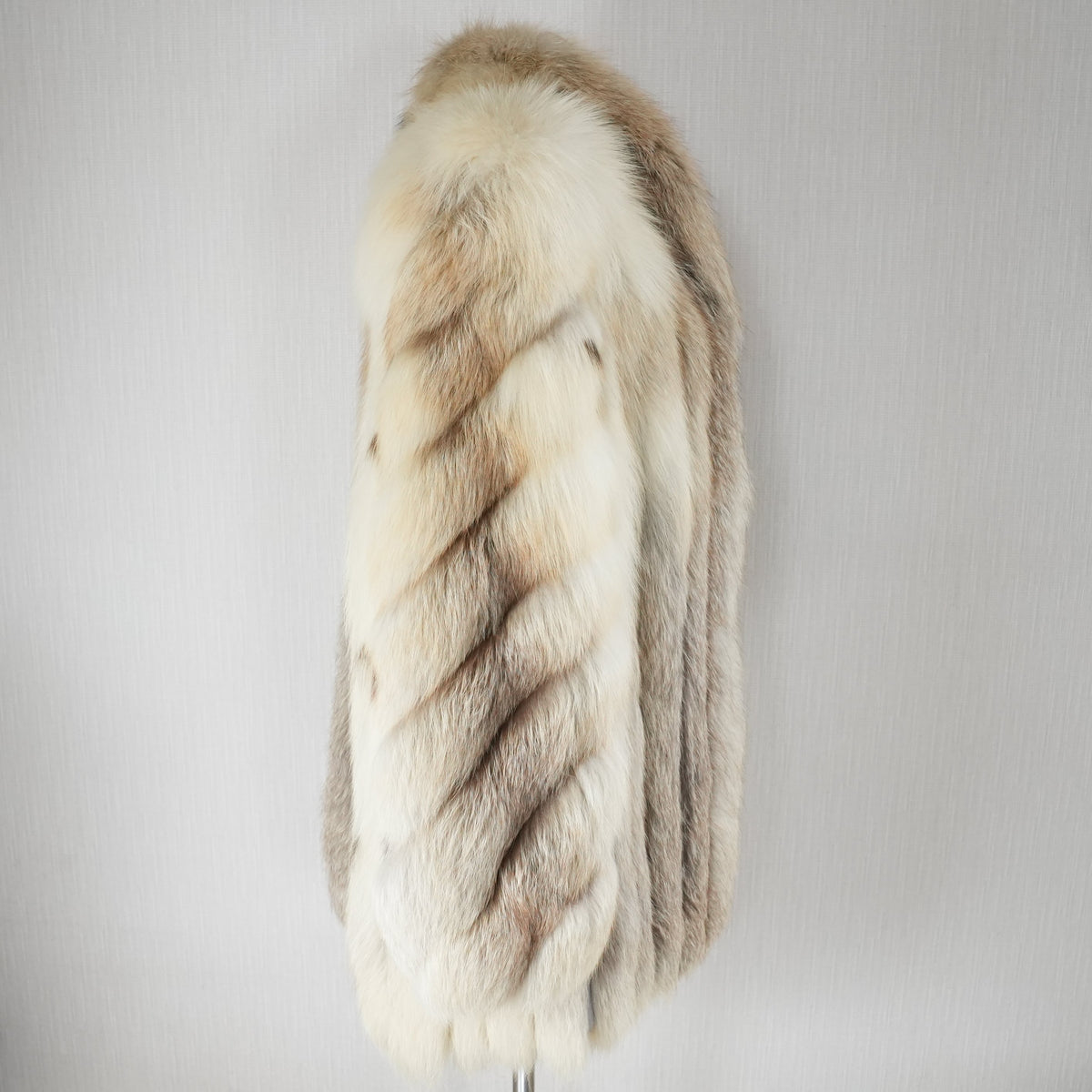 Golden Island Fox Fur Coat SAGA ROYAL FOX - Genuine Vintage Fur From Japan