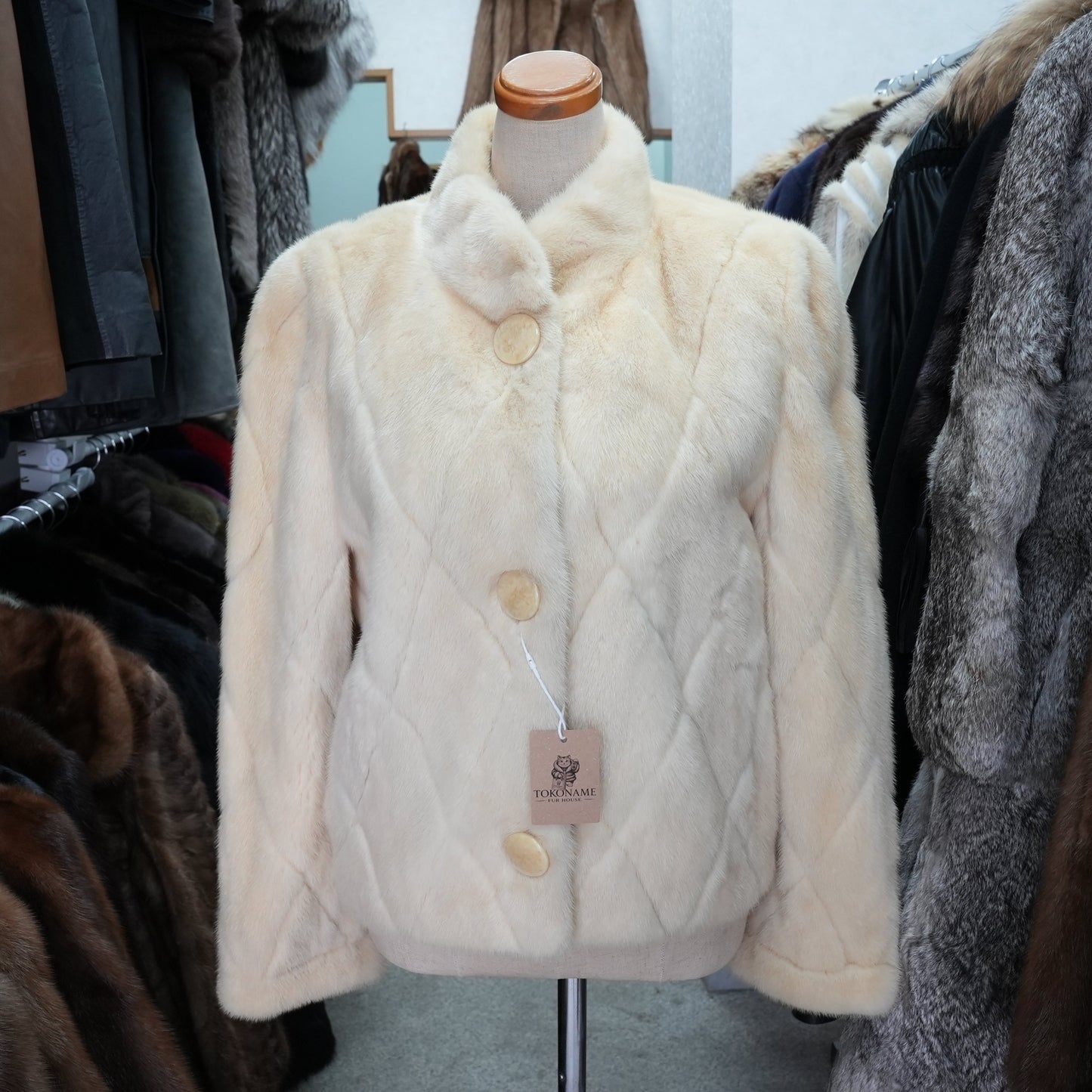 Pearl Mink AMERICAN Legend Short Jacket - Genuine Vintage Fur From Japan