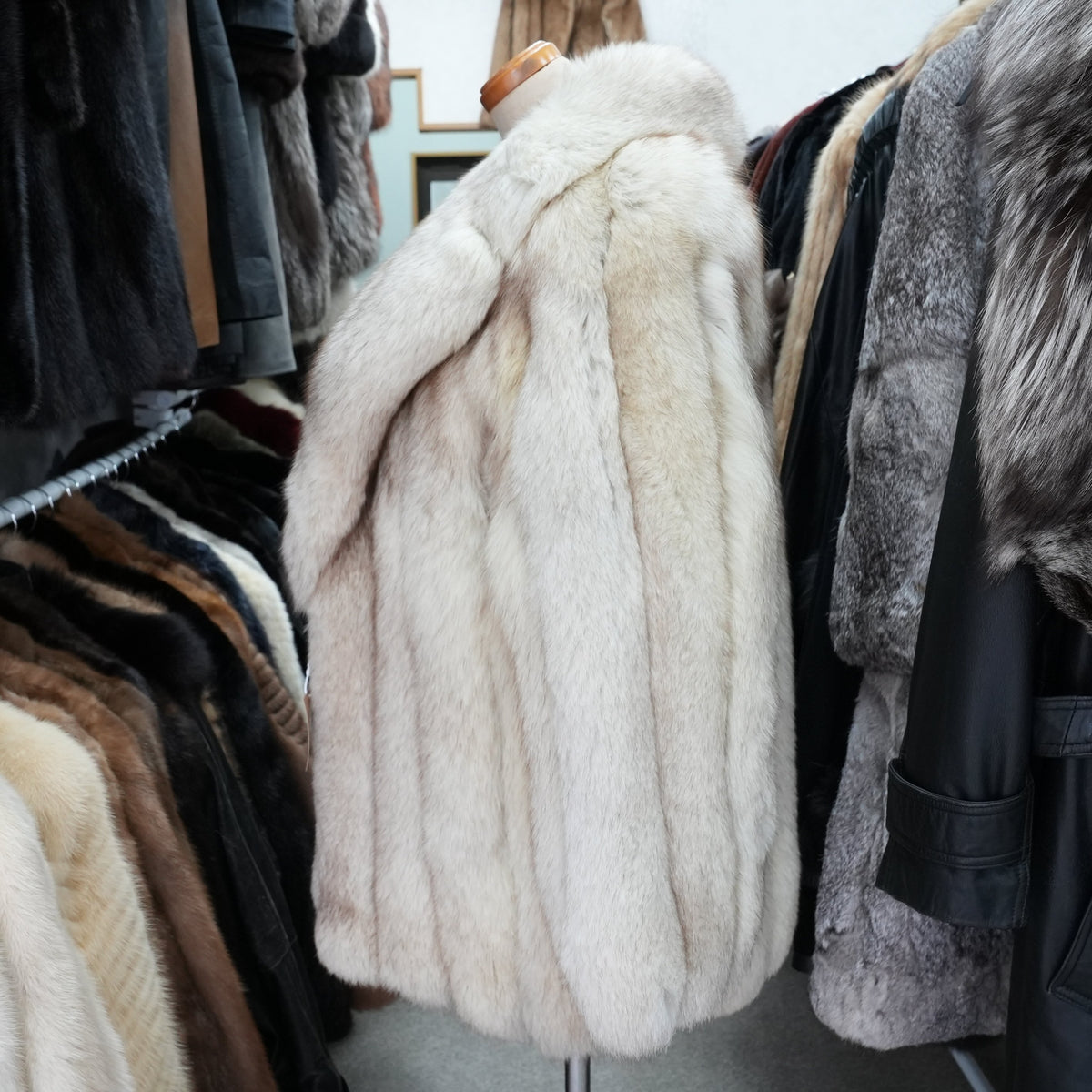Nordic Fox Fur Coat - Genuine Vintage Fur From Japan