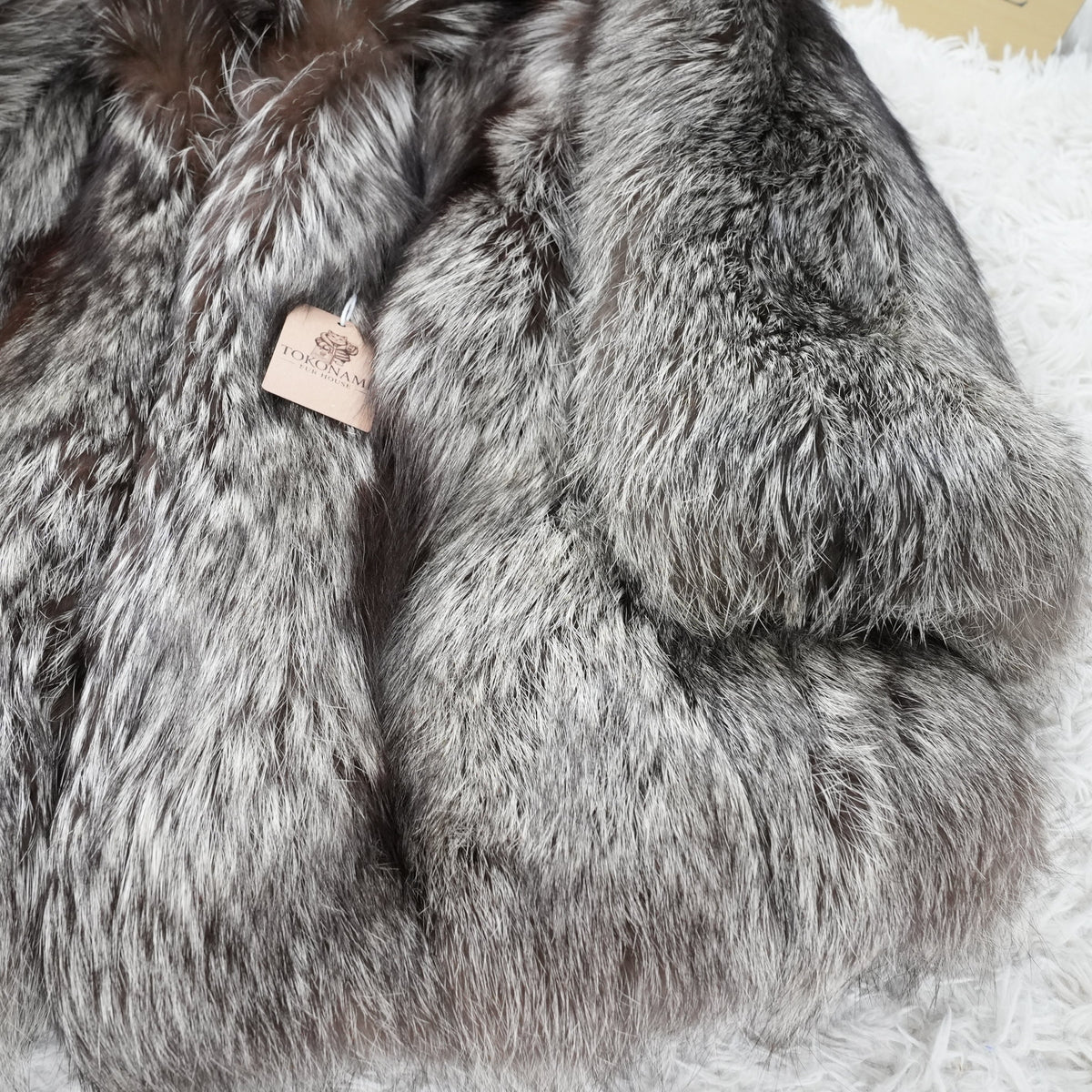 Silver Fox Fur Coat - Genuine Vintage Fur From Japan
