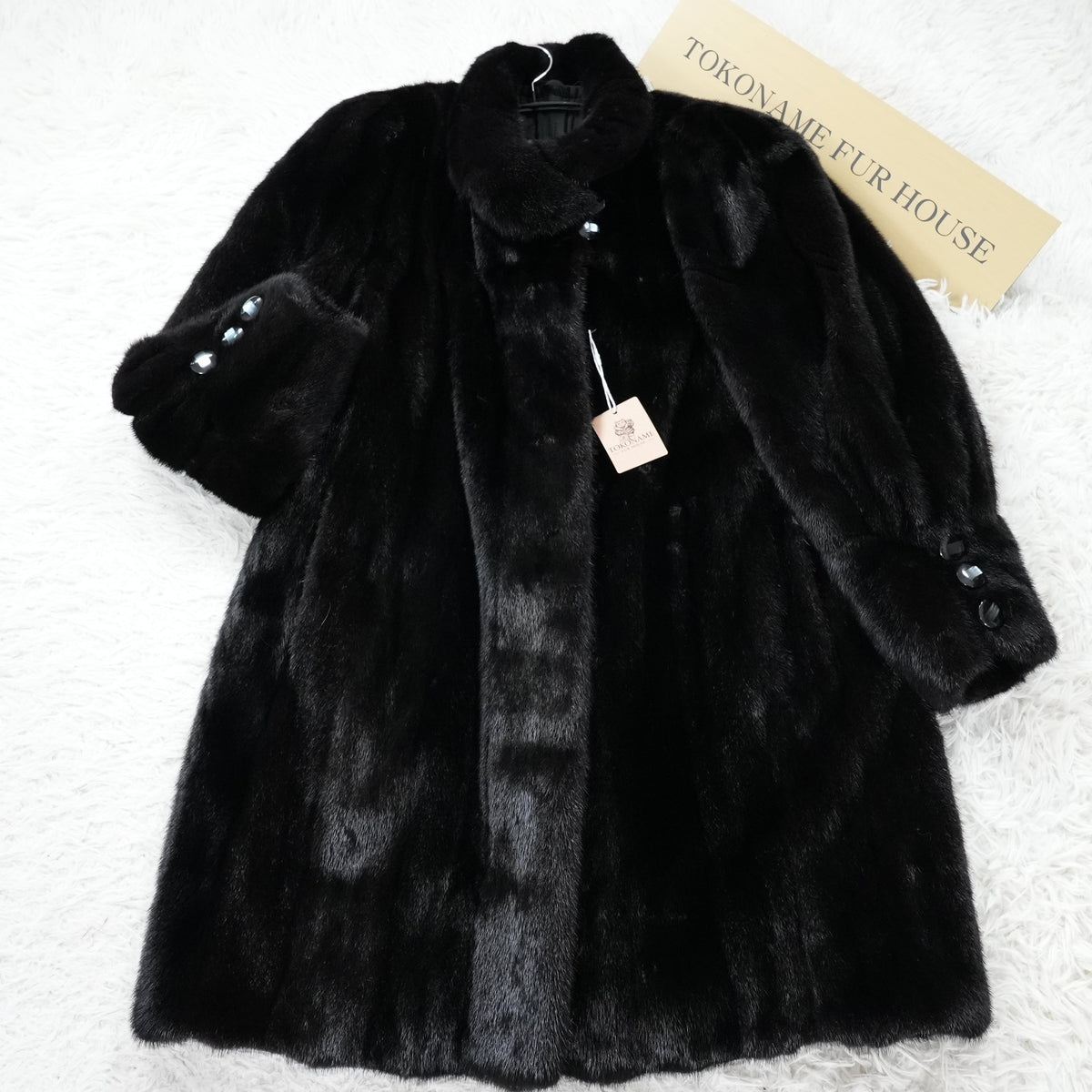 SAGA ROYAL MINK Soft and Grossy - Genuine Vintage Fur From Japan