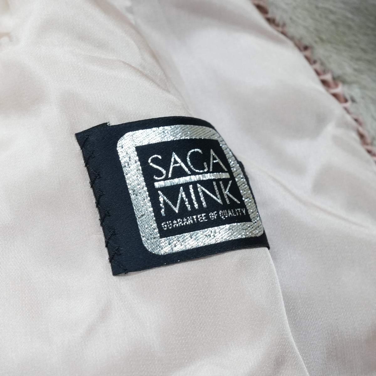 Sapphire Mink Fur Coat SAGA MINK - Genuine Vintage Fur From Japan