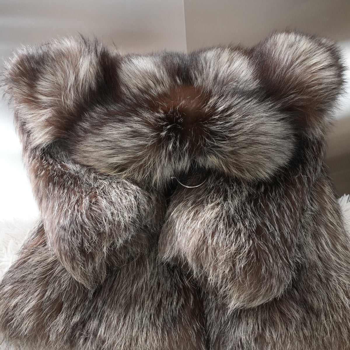 SAGA FOX Silver Fox Fur Coat - Genuine Vintage Fur From Japan