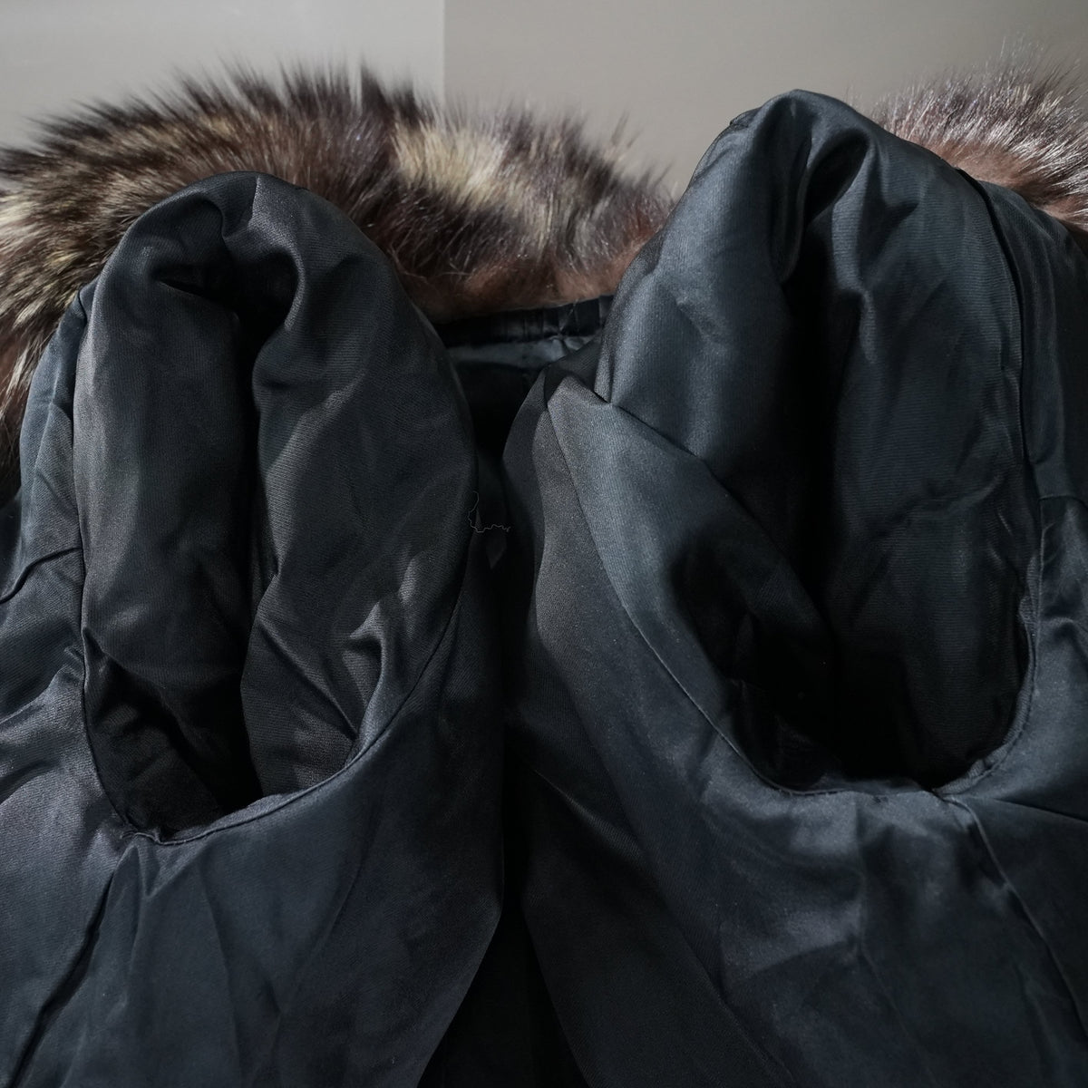 Silver Fox Fur Coat - Genuine Vintage Fur From Japan
