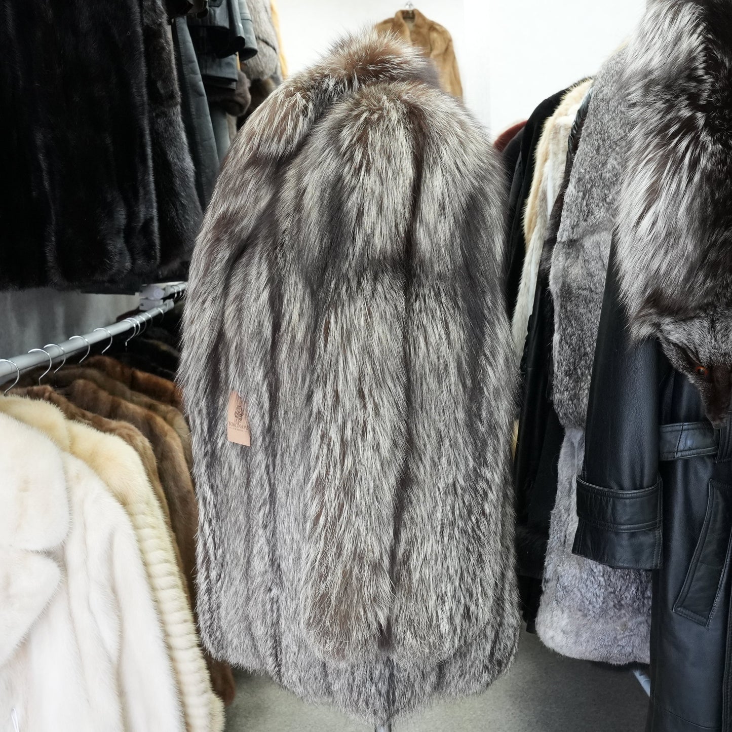 Silver Fox Coat PARTINA - Genuine Vintage Fur From Japan
