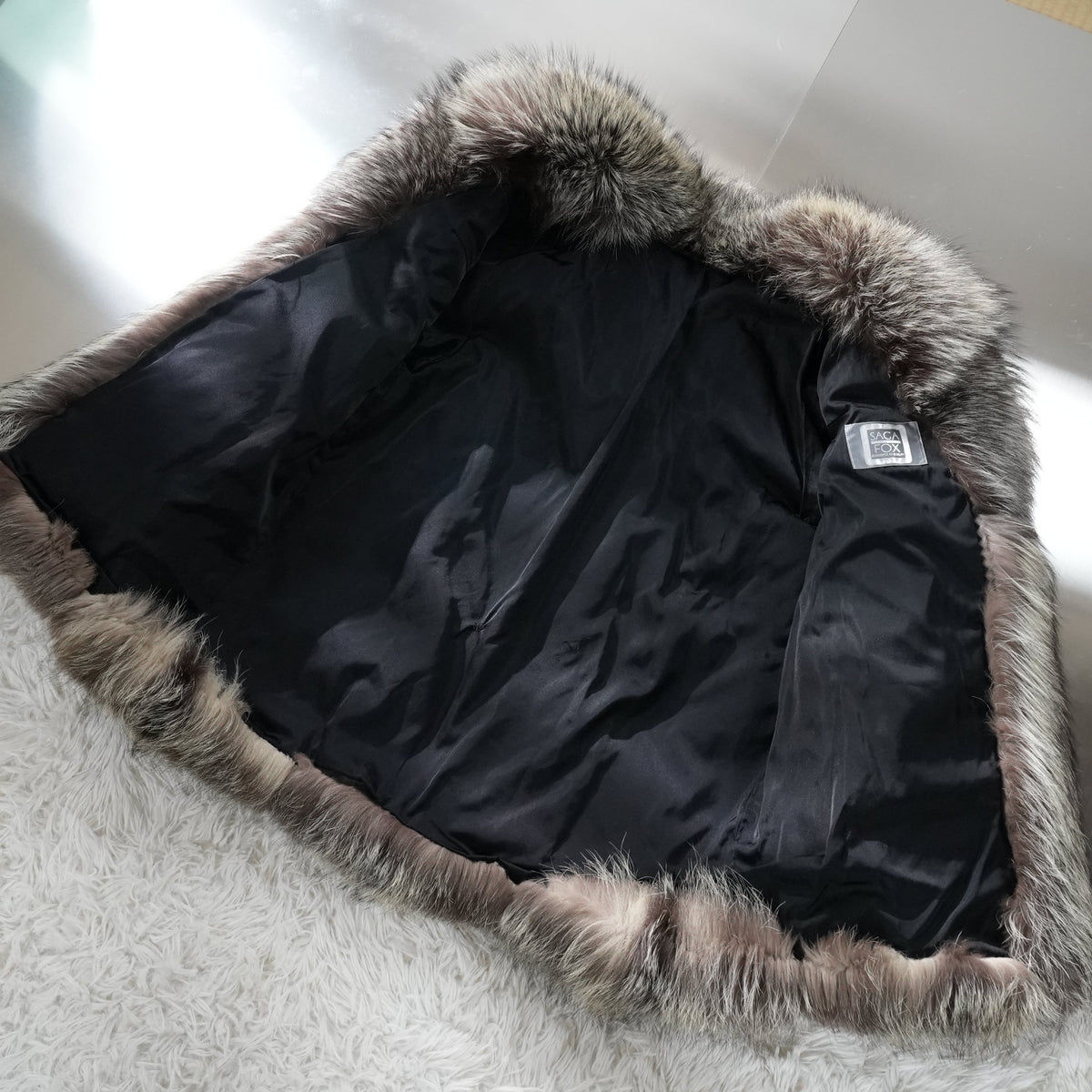 SAGA FOX Silver Fox Fur Coat Soft and Fluffy - Genuine Vintage Fur From Japan