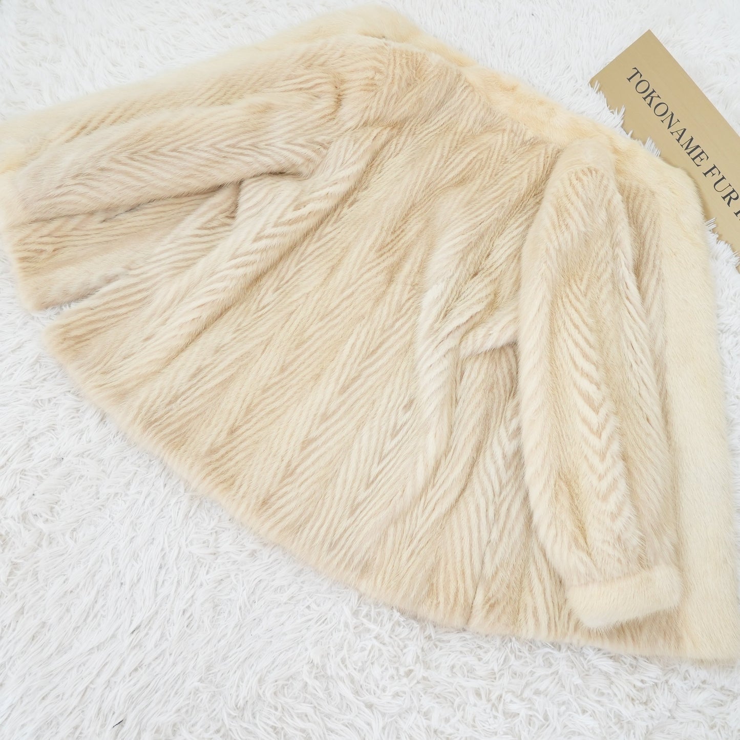 White Mink ZipZag Pattern Genuine Vintage Fur Japan