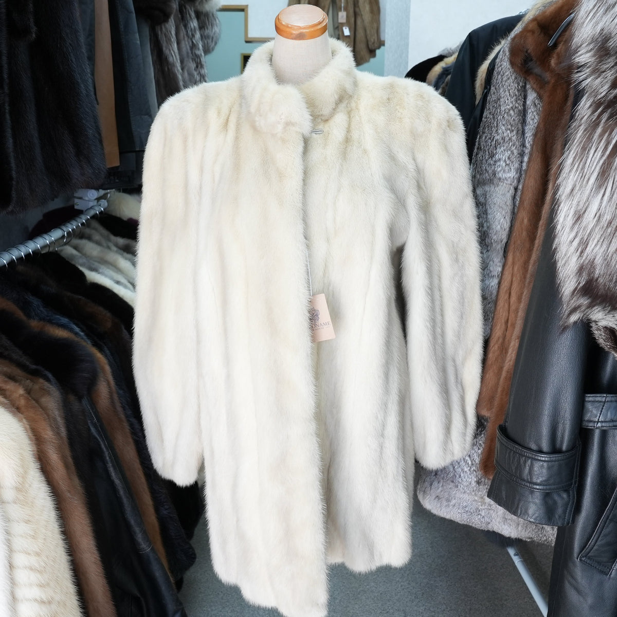 Azurene Mink Fur Coat EMBA - Genuine Vintage Fur From Japan