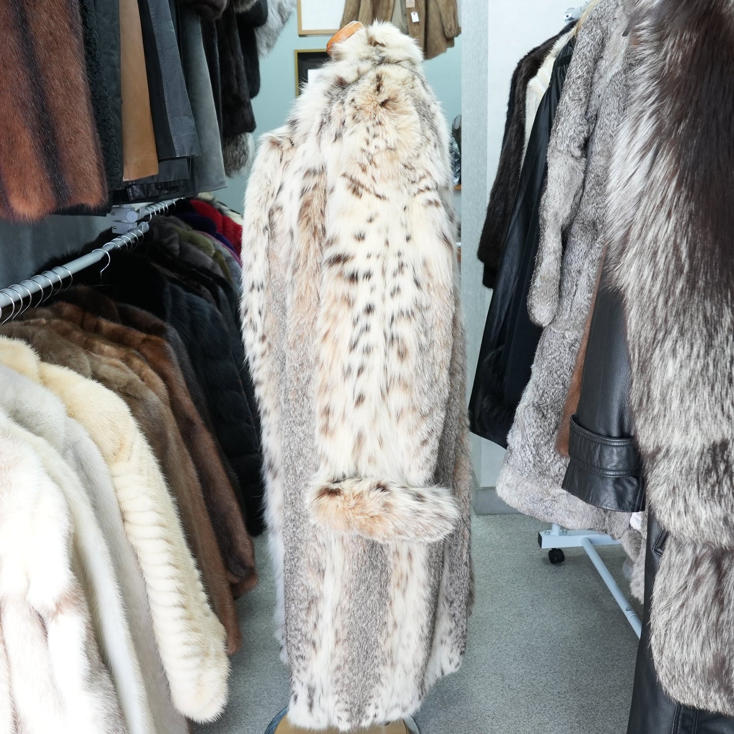 Lynx Fur Long Coat Roll Up Sleeve Calvin Klein - Genuine Vintage Fur From Japan