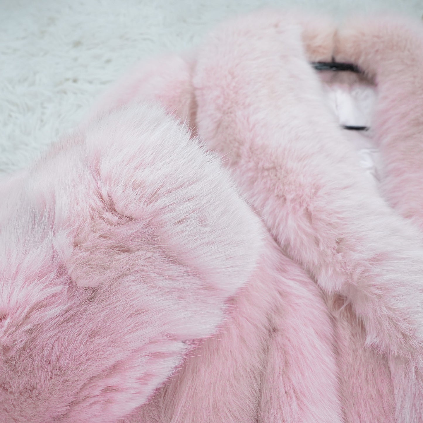 Pink Dyed SAGA ROYAL FOX Coat Soft and Fluffy - Genuine Vintage Fur From Japan