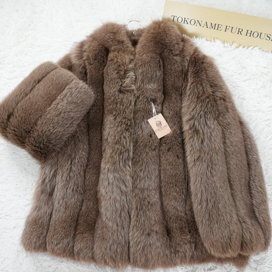 Brown Dyed SAGA FOX Fur Coat Soft and Fluffy - Genuine Vintage Fur From Japan