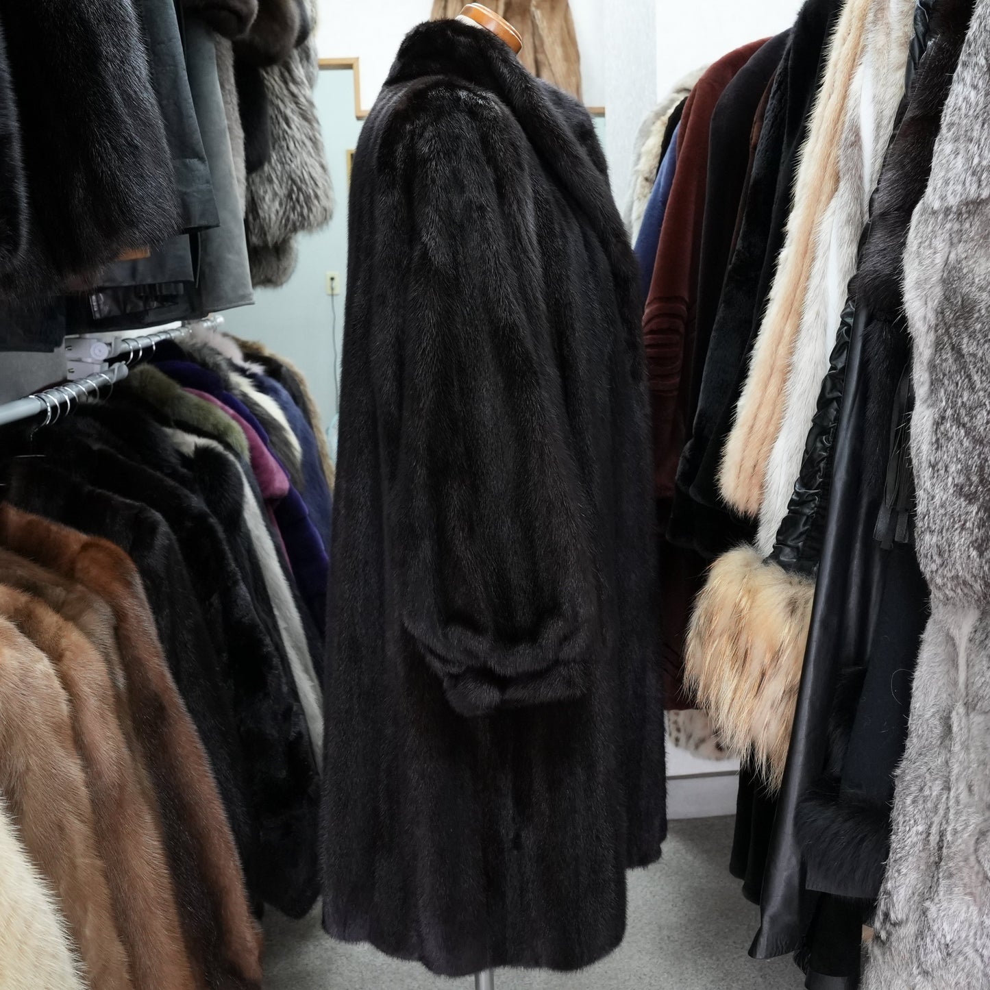 Dark Mink Fur Coat Flare Hem - Genuine Vintage Fur From Japan