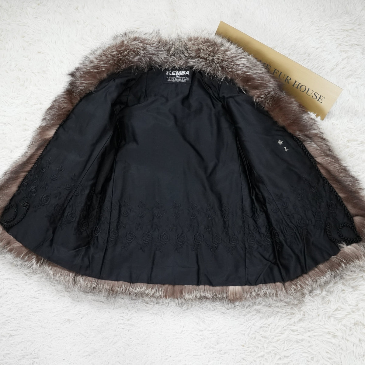 Silver Fox Coat EMBA - Genuine Vintage Fur From Japan