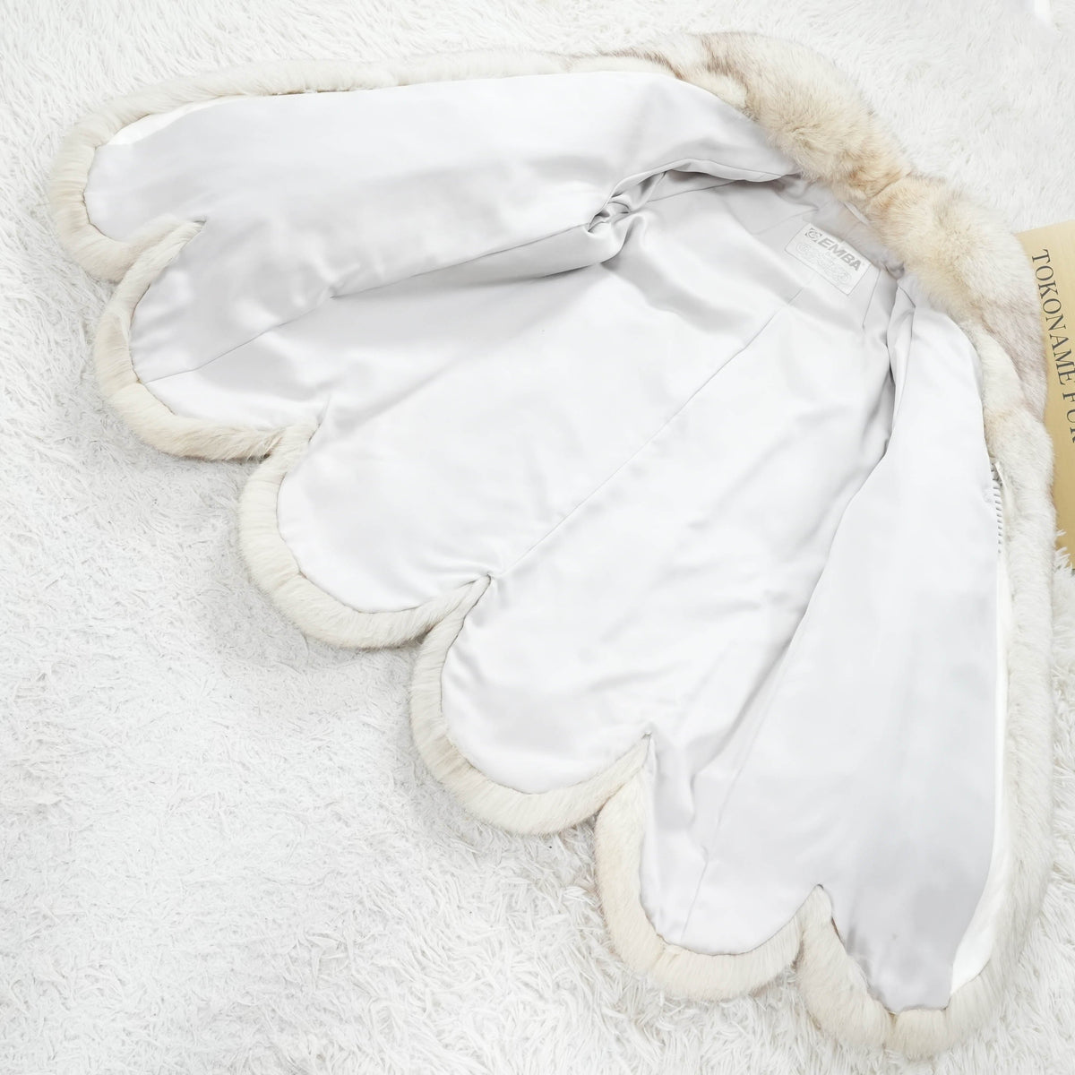 Nordic Fox Scallop Design Fur Coat very Soft and Fluffy EMBA - Genuine Vintage Fur From Japan