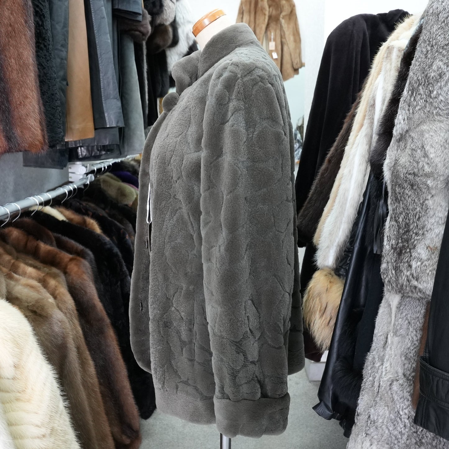 Valentino Furs SAGA ROYAL MINK Shaved Jacket - Genuine Vintage Fur From Japan