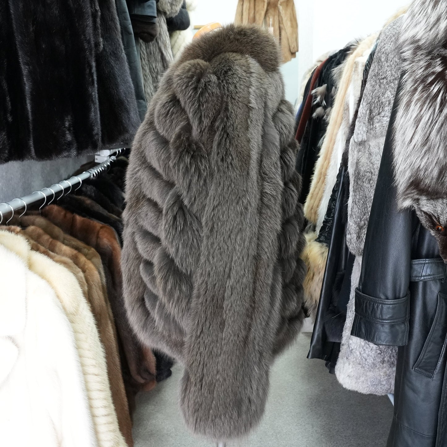 Dolman Sleeve Khaki Brown Dyed Fox Fur Coat Soft & Fluffy - Genuine Vintage Fur From Japan