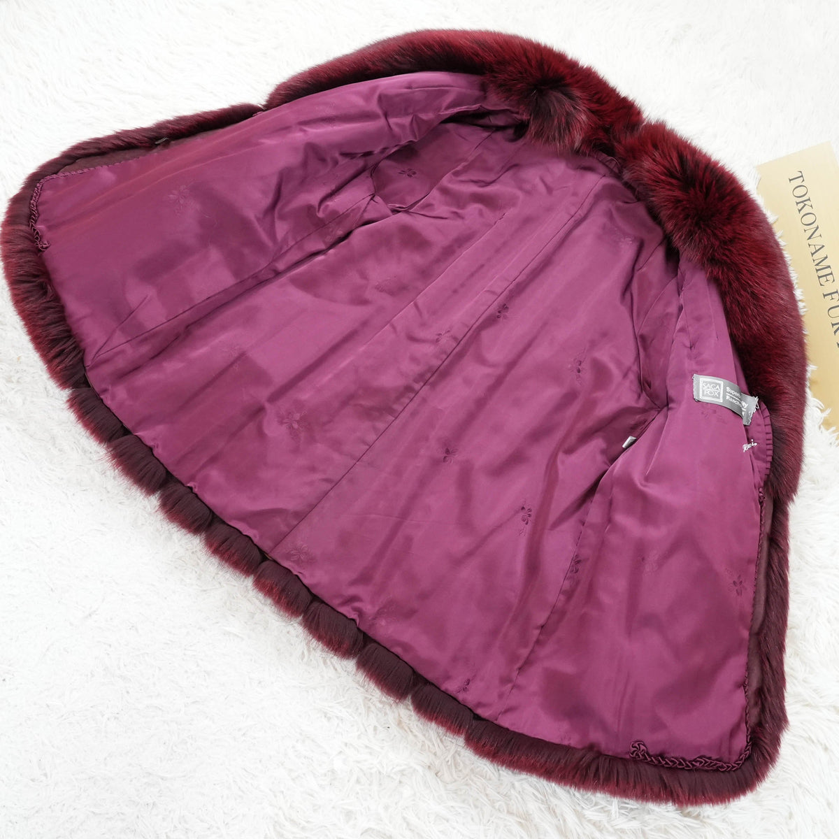 Wine Red Dyed Fox Fur Coat SAGA FOX Soft and Fluffy - Genuine Vintage Fur From Japan