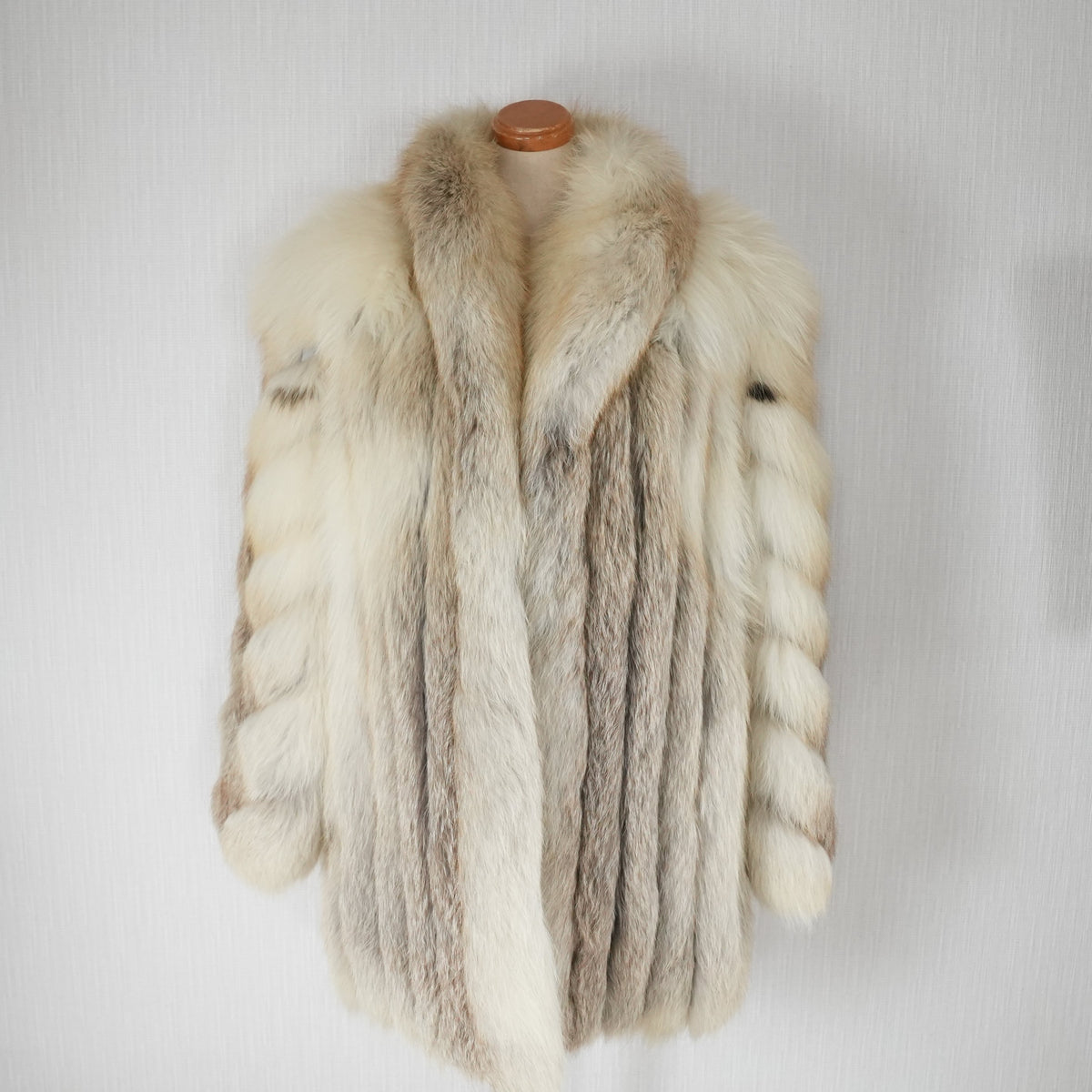 Golden Island Fox Fur Coat SAGA ROYAL FOX - Genuine Vintage Fur From Japan