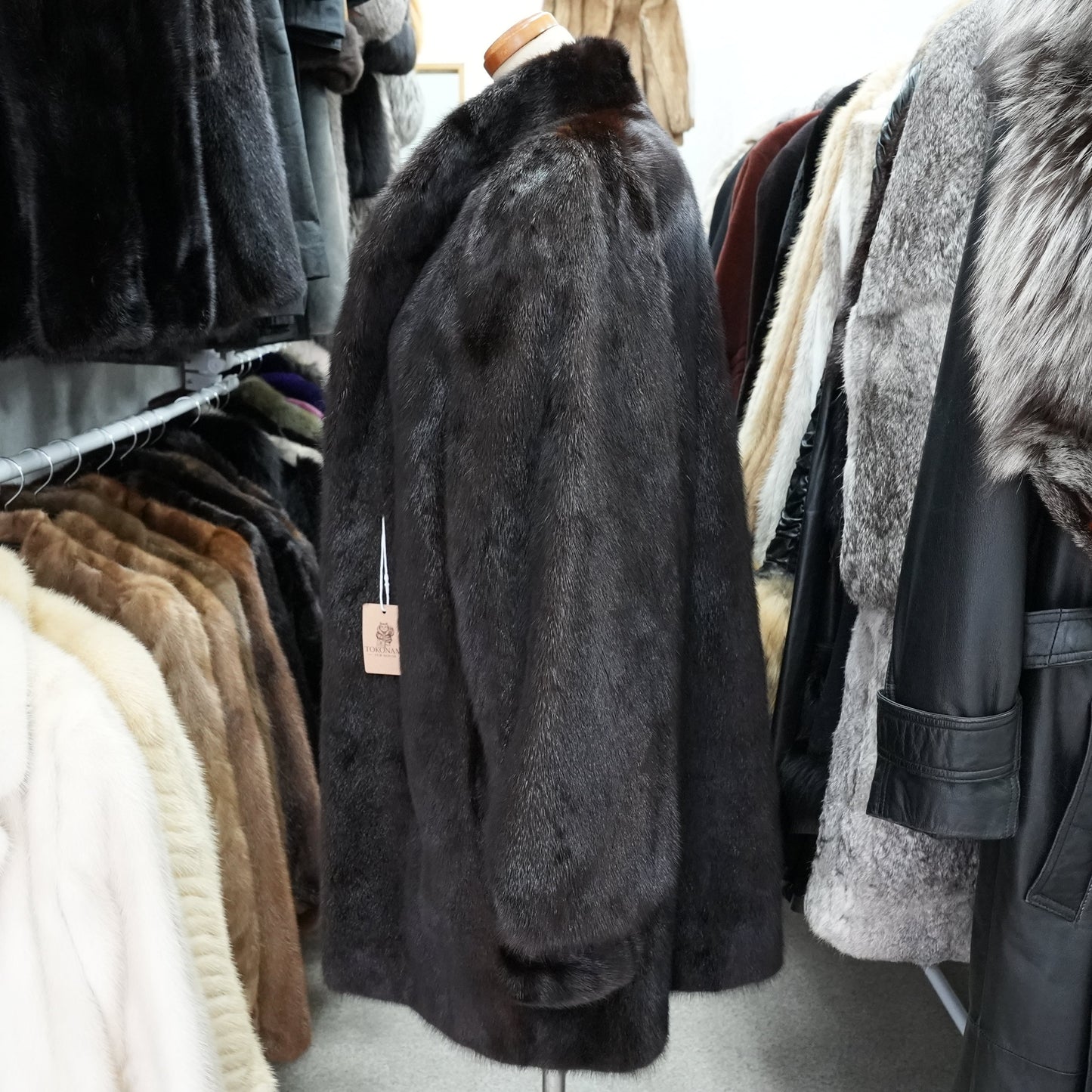 SAGA MINK Dark mink Half Coat - Genuine Vintage Fur From Japan