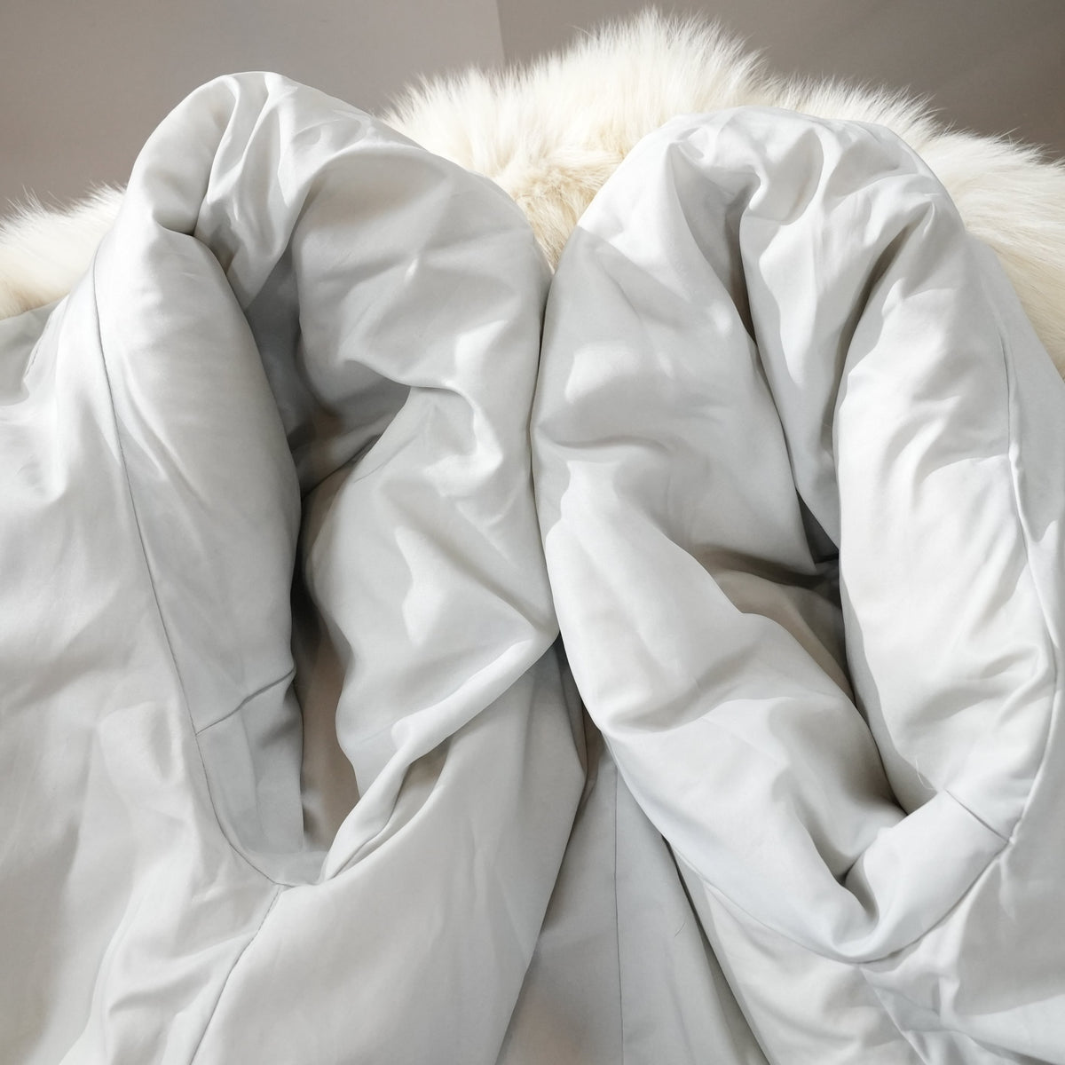 Scallop Shadow Fox and Frost Fox Fur elegant Coat Soft and Fluffy - Genuine Vintage Fur From Japan