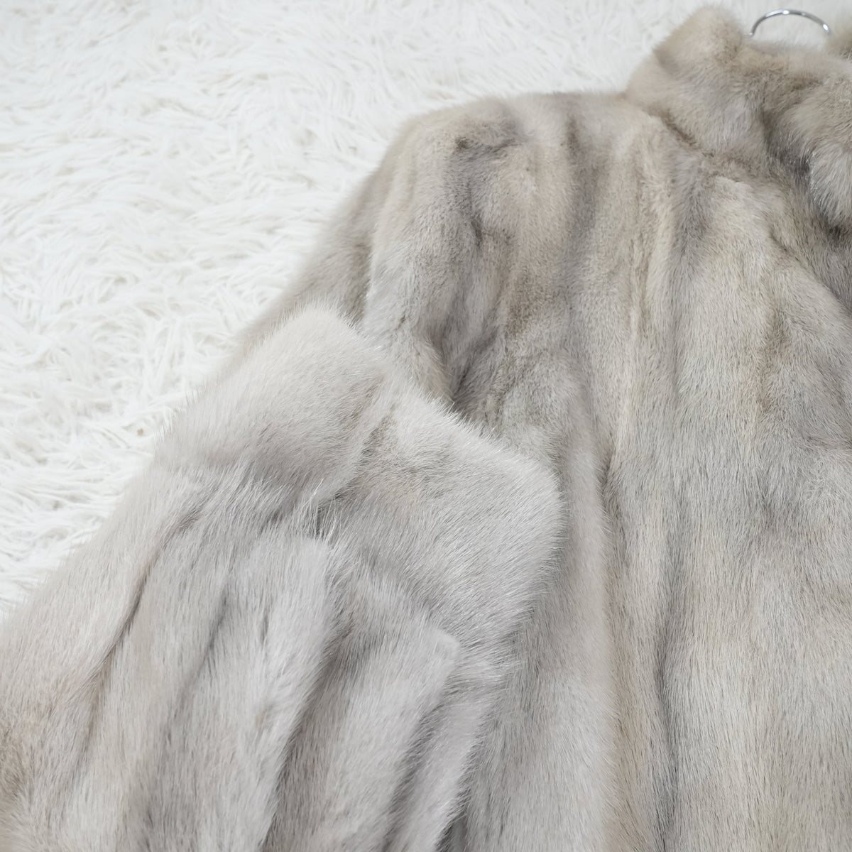 Sapphire Mink Fur Coat SAGA MINK - Genuine Vintage Fur From Japan