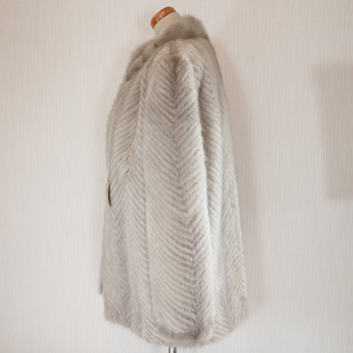 Sapphire Mink Fur Coat chevron - Genuine Vintage Fur From Japan