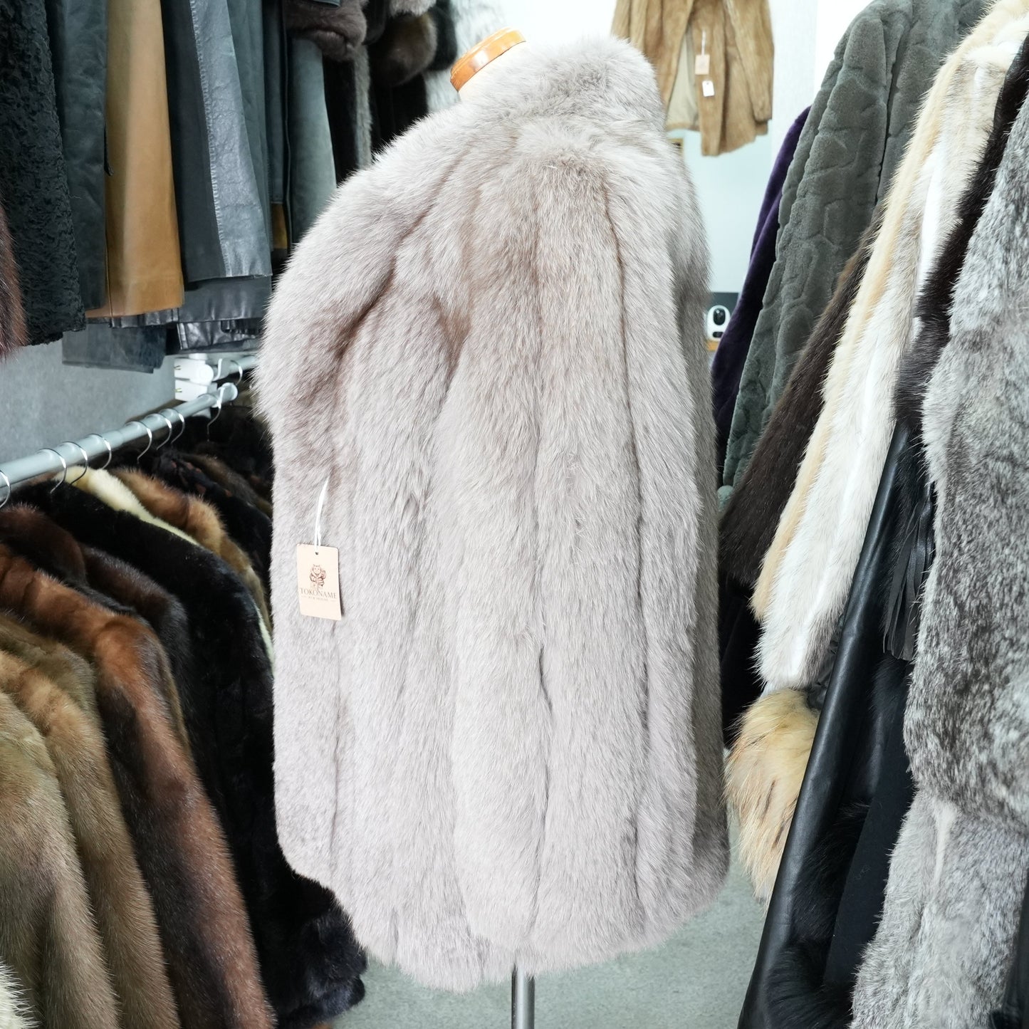SAGA FOX Mocha Brown Deyd Coat - Genuine Vintage Fur From Japan