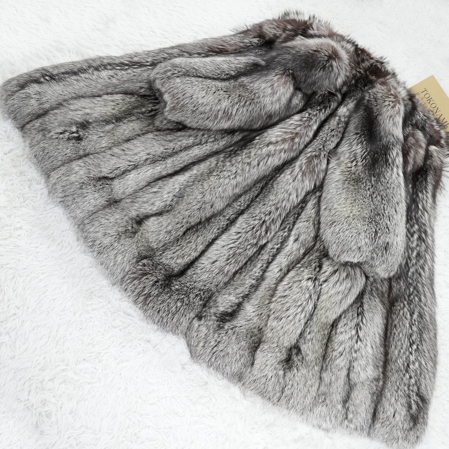 Silver Fox Long Coat SAGA FOX Soft & Fluffy - Genuine Vintage Fur From Japan