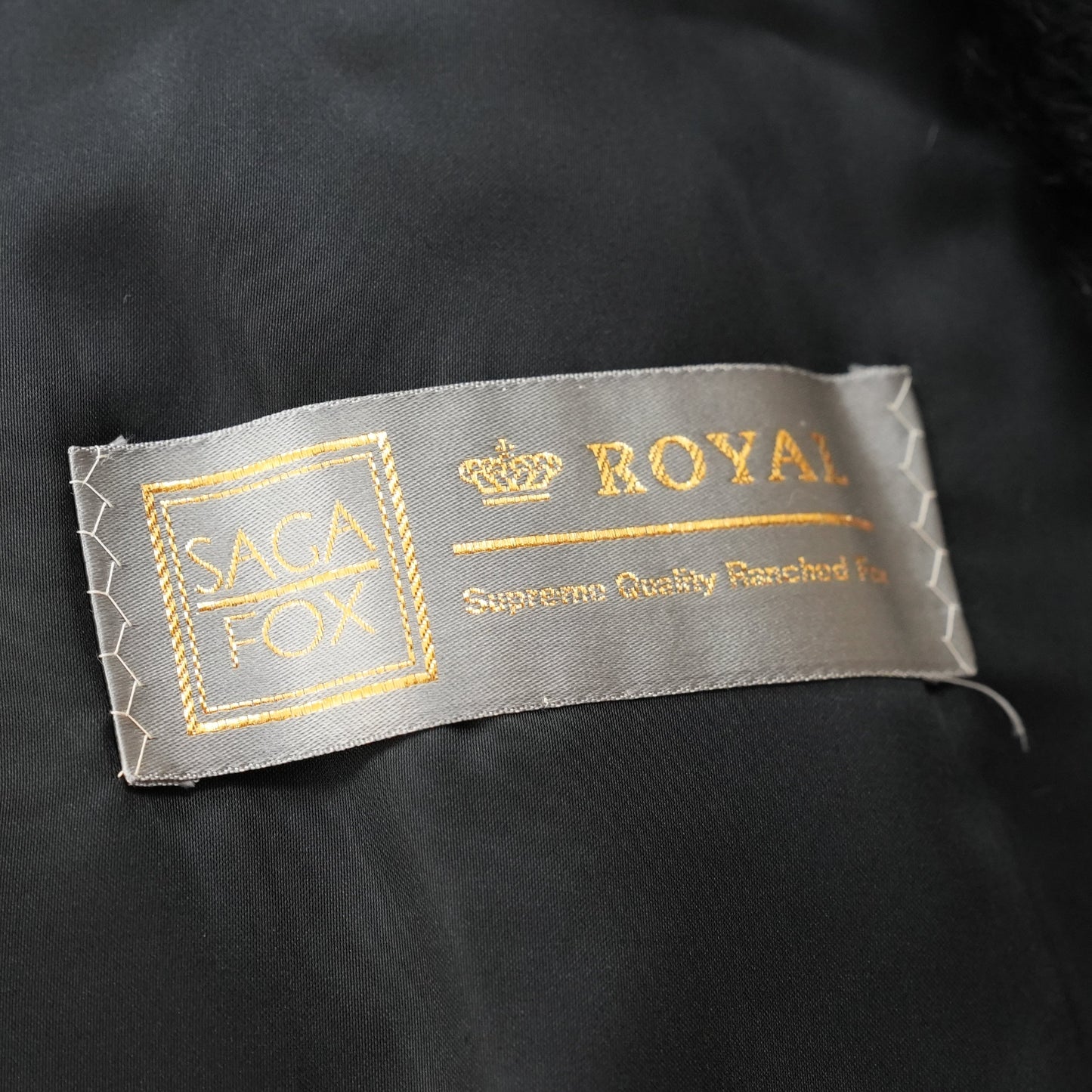ROYAL SAGA FOX Black dyed Fur Coat - Genuine Vintage Fur From Japan