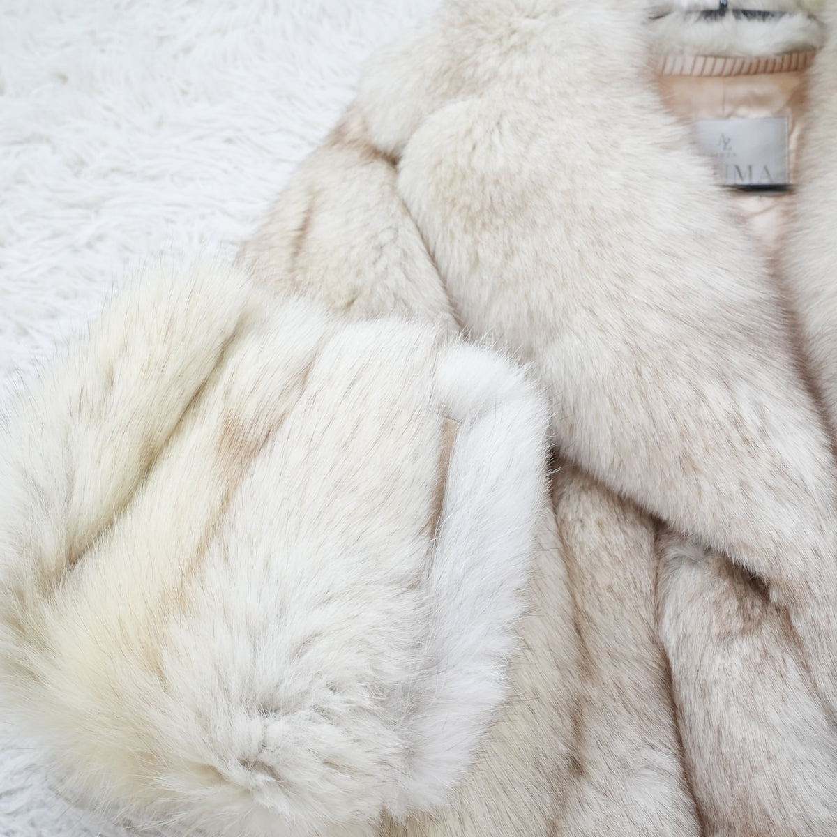 Nordic Fox Fur Coat - Genuine Vintage Fur From Japan
