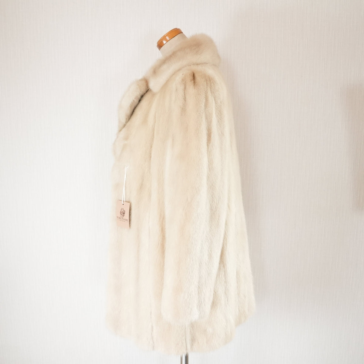 Pearl Mink Fur Coat - Genuine Vintage Fur From Japan