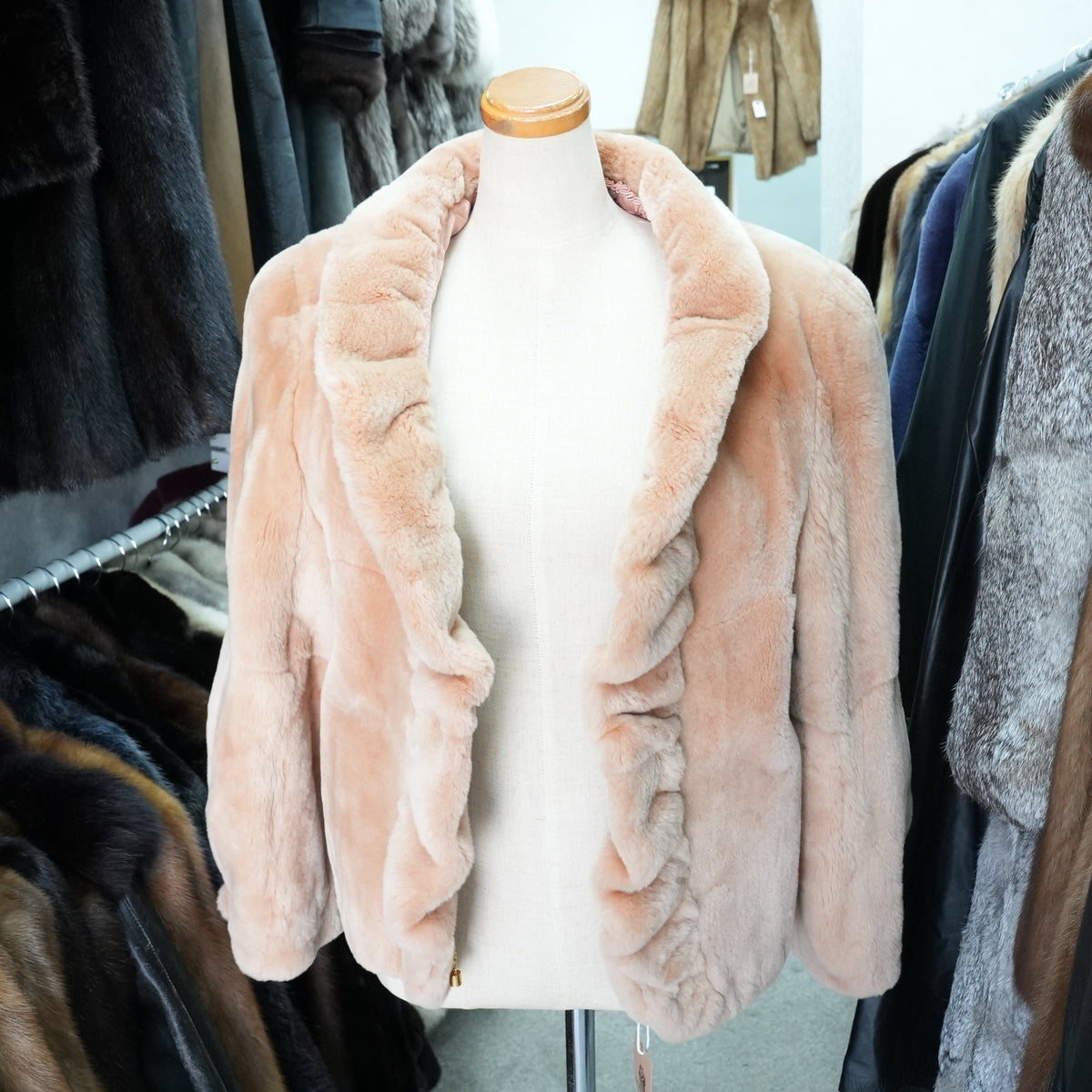 Pink Beige Dyed Nutria Fur crop Jacket - Genuine Vintage Fur From Japan