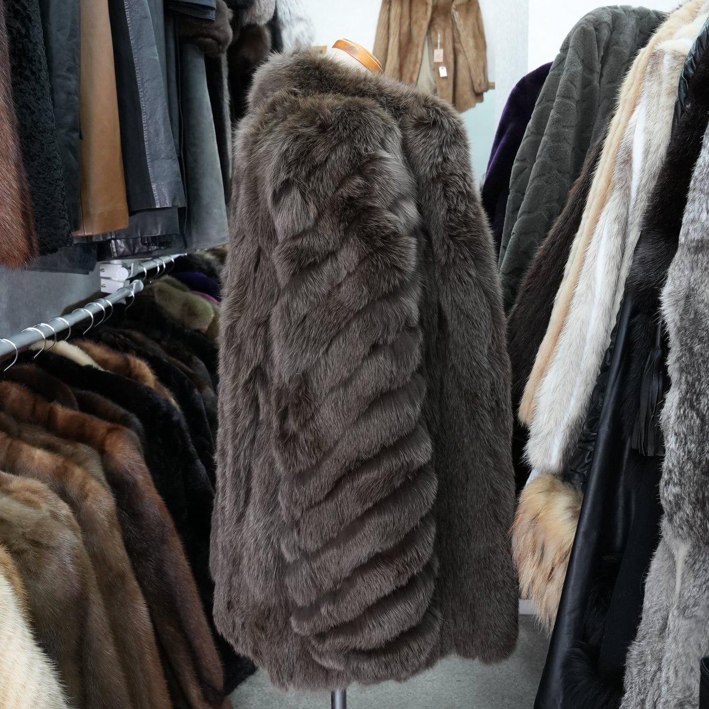 Brown Dyed Fox Fur Coat - Genuine Vintage Fur From Japan