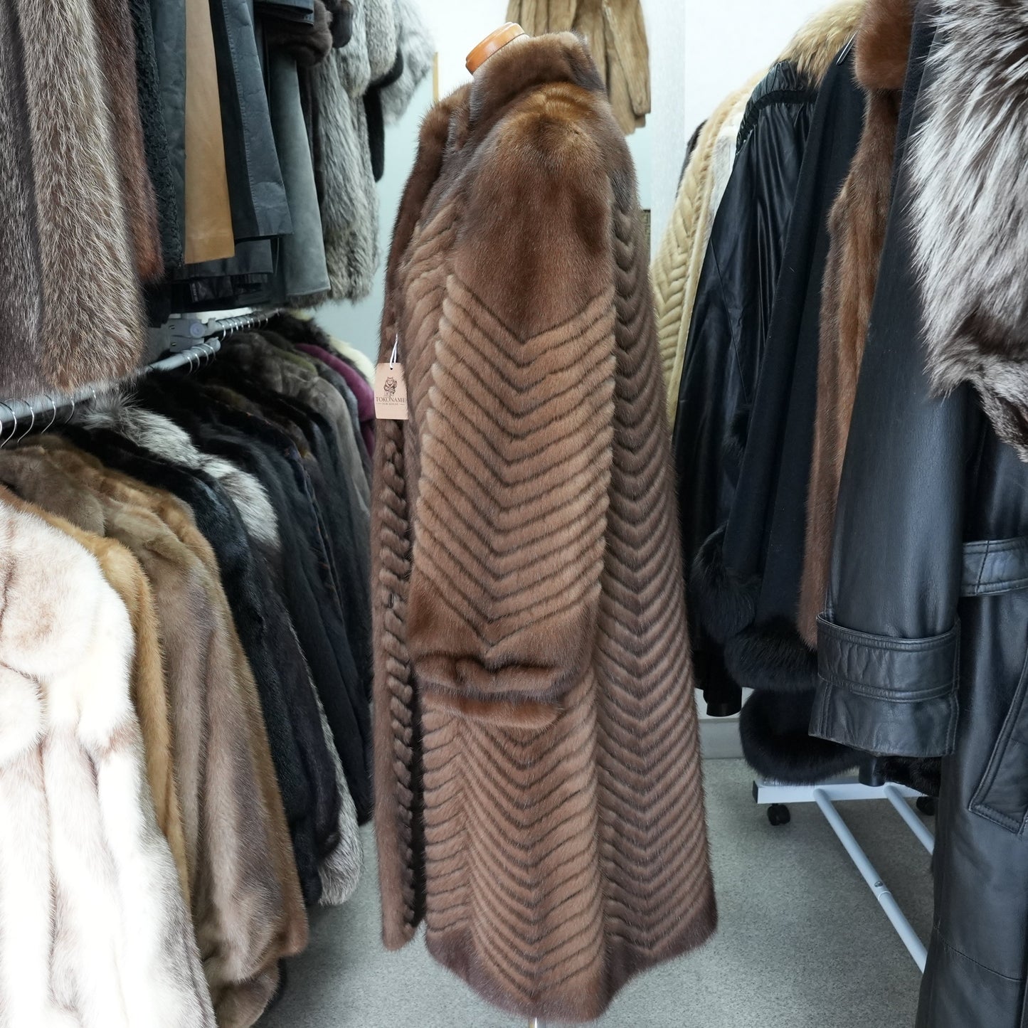 Demi Buff Mink Long Coat ZigZag Cutting - Genuine Vintage Fur From Japan