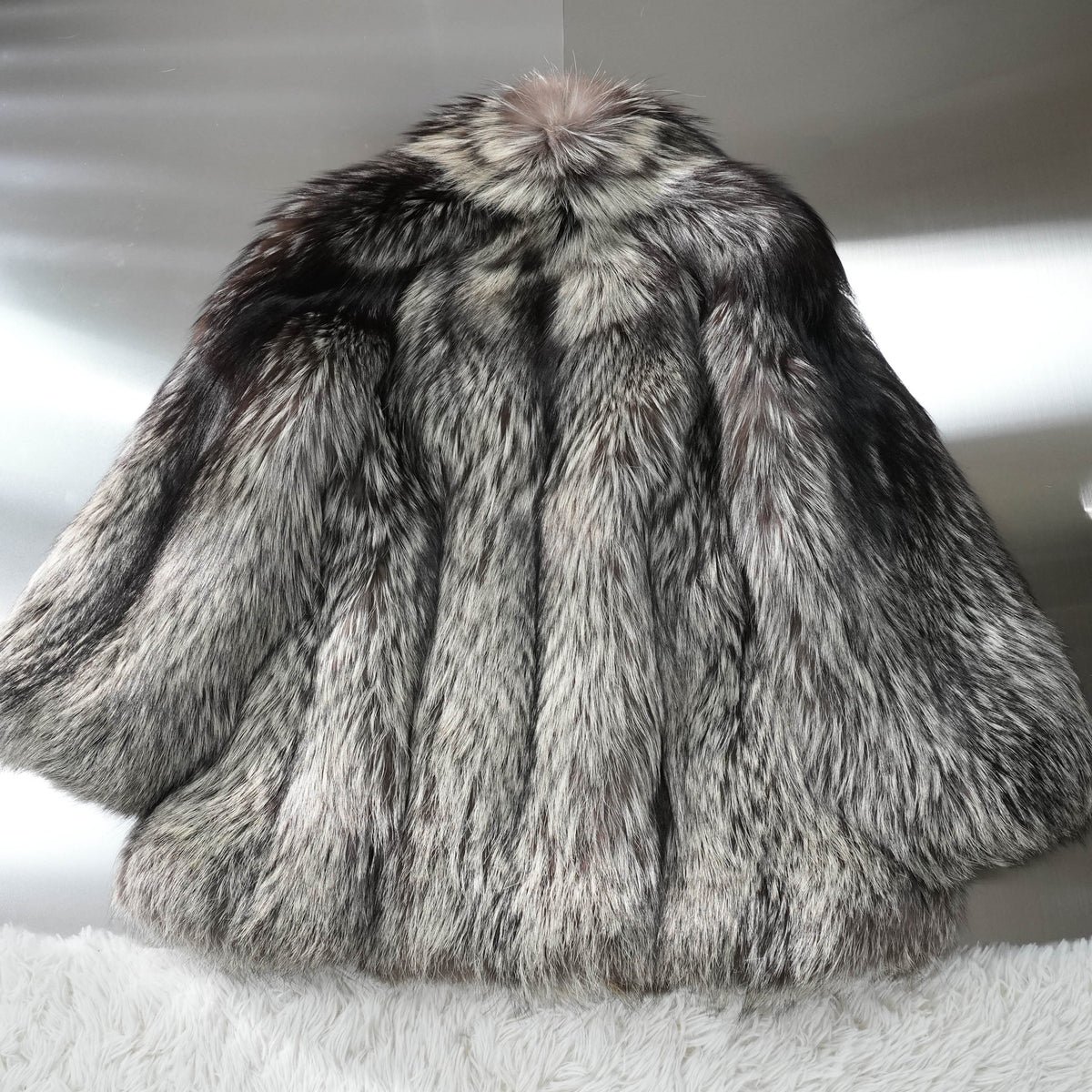 Silver Fox Fur Coat - Genuine Vintage Fur From Japan